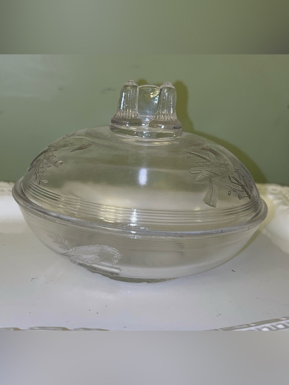 Early American Pattern Glass Clear Glass Covered Serving Dish w/ Lid Bird Themed